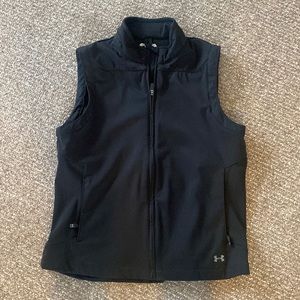 Text Poly Under Armor vest.
